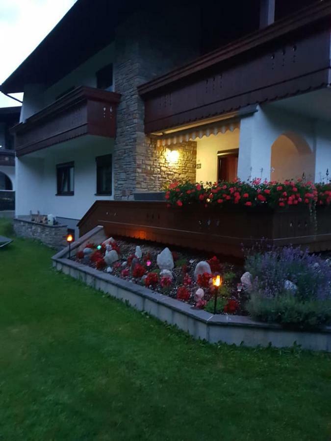 Ferienwohnung Vera ชาร์นิทซ์ ภายนอก รูปภาพ